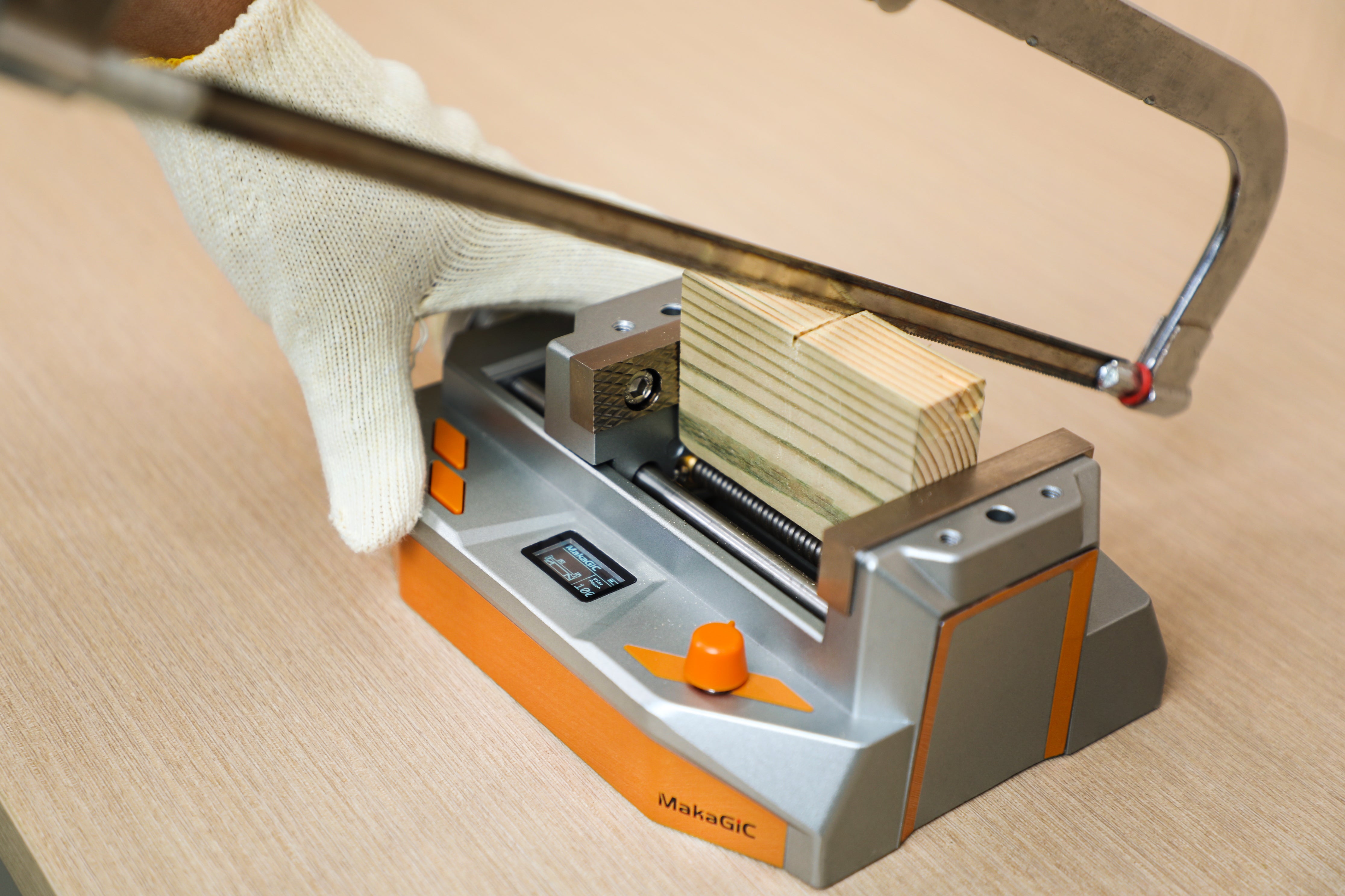 Makagic VS01 Electric Clamping Vise with Smart Vise technology, offering secure clamping and long-lasting battery for accurate DIY and professional projects.
