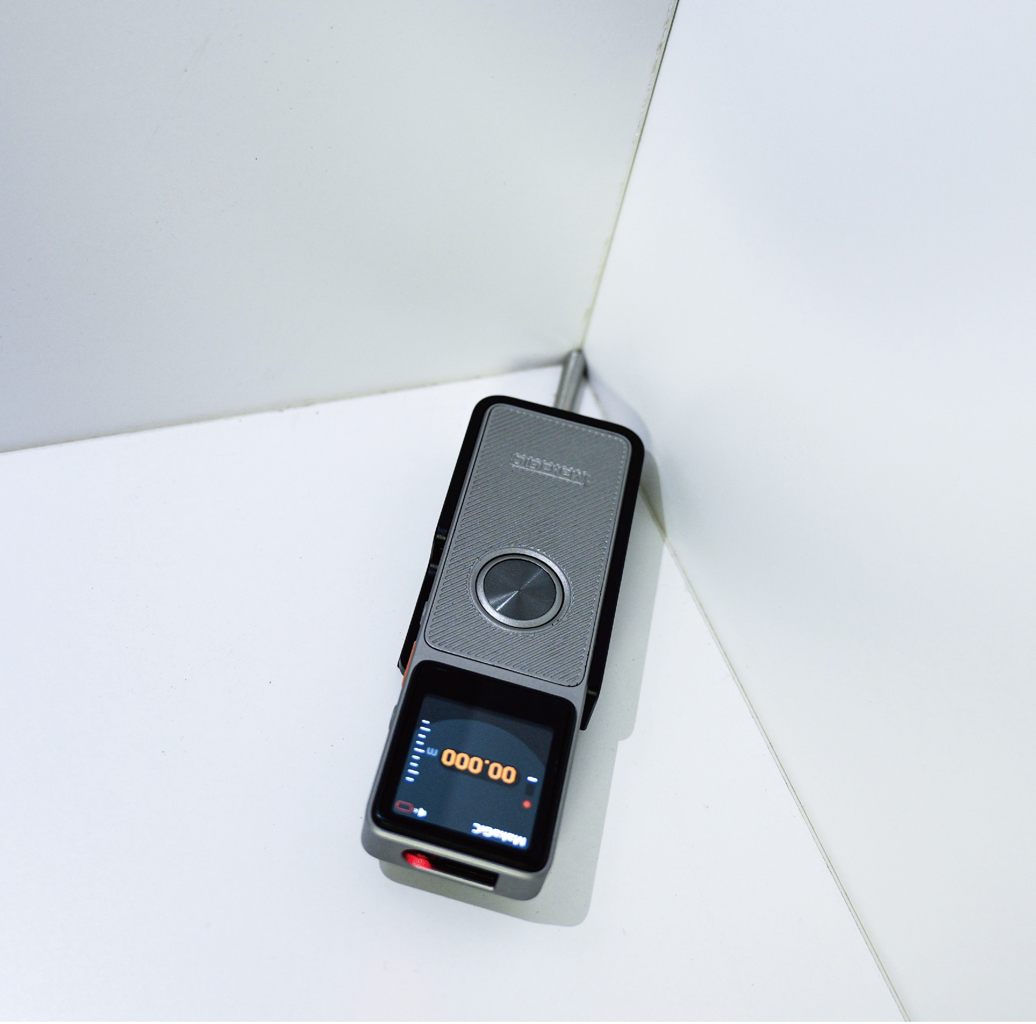 MakaGiC L7 Sharp-Corner Benchmarks Measurement Module
