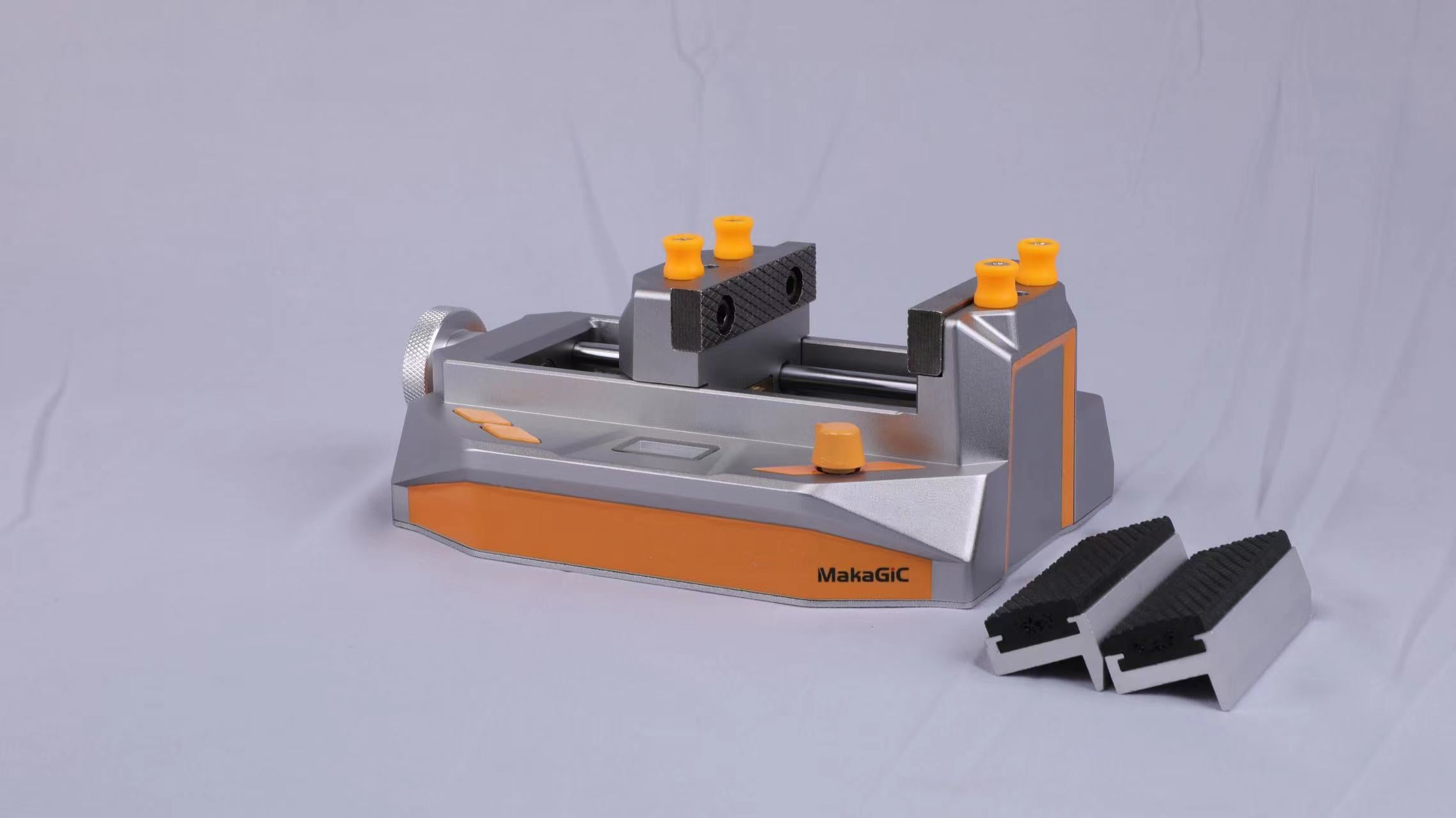 Makagic Clamp featuring quick release jaws for fast adjustments and secure holding during projects.