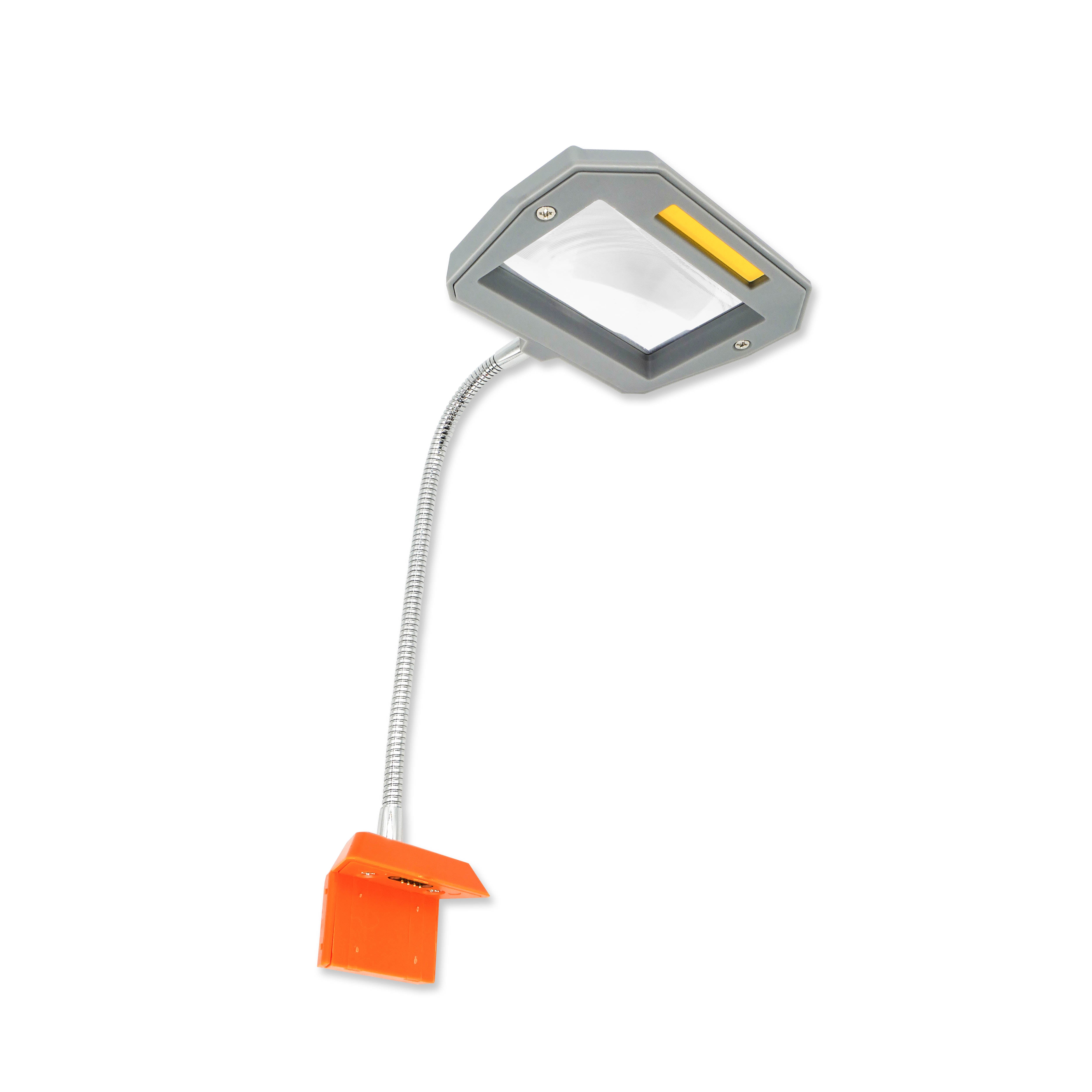 magnifying lens